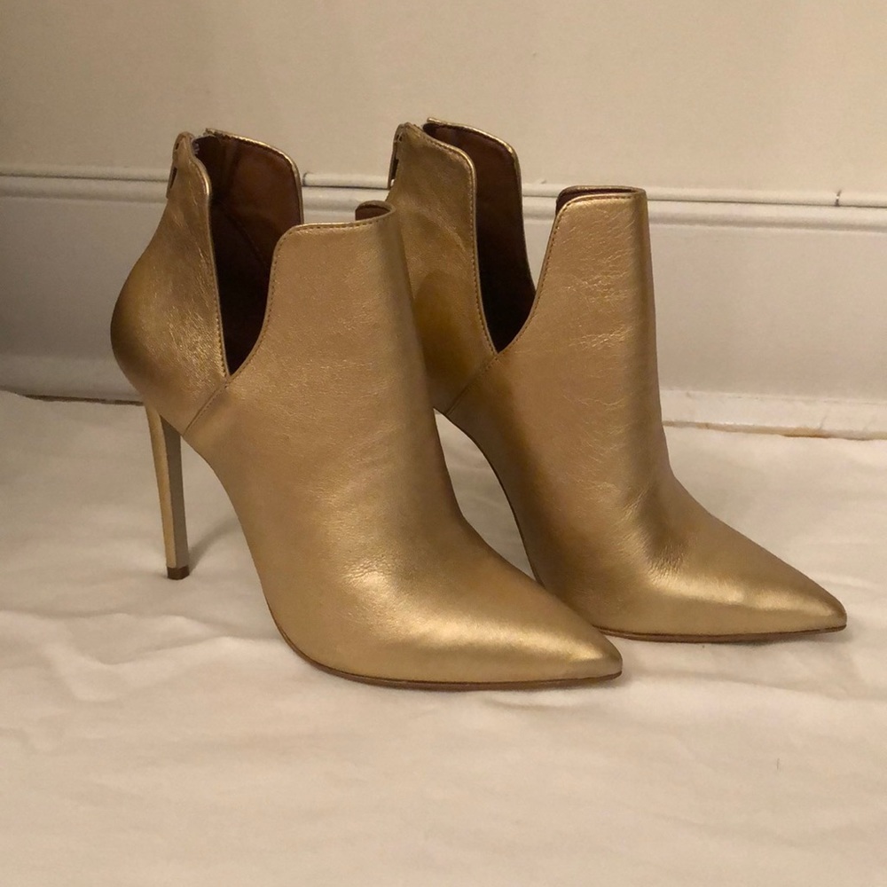 Gold Showstoppers